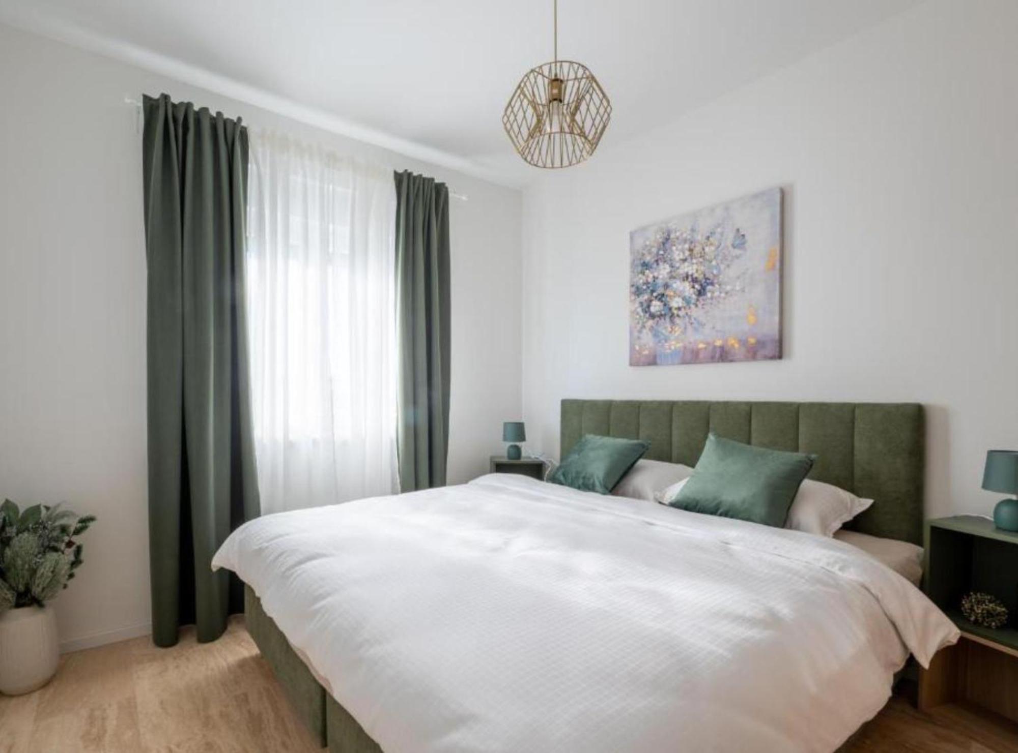 Apartment Kona - Free Parking & Self Check-In Ivanja Reka Kültér fotó